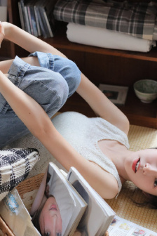 女班长给我看她小积积作文